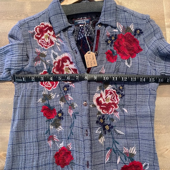 Johnny Was Mica Button Back Top - Picture 5 of 6